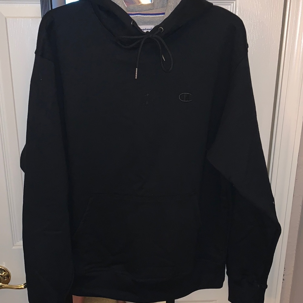 PRICE DROP 🖤 champion authentic athleticwear hoodie